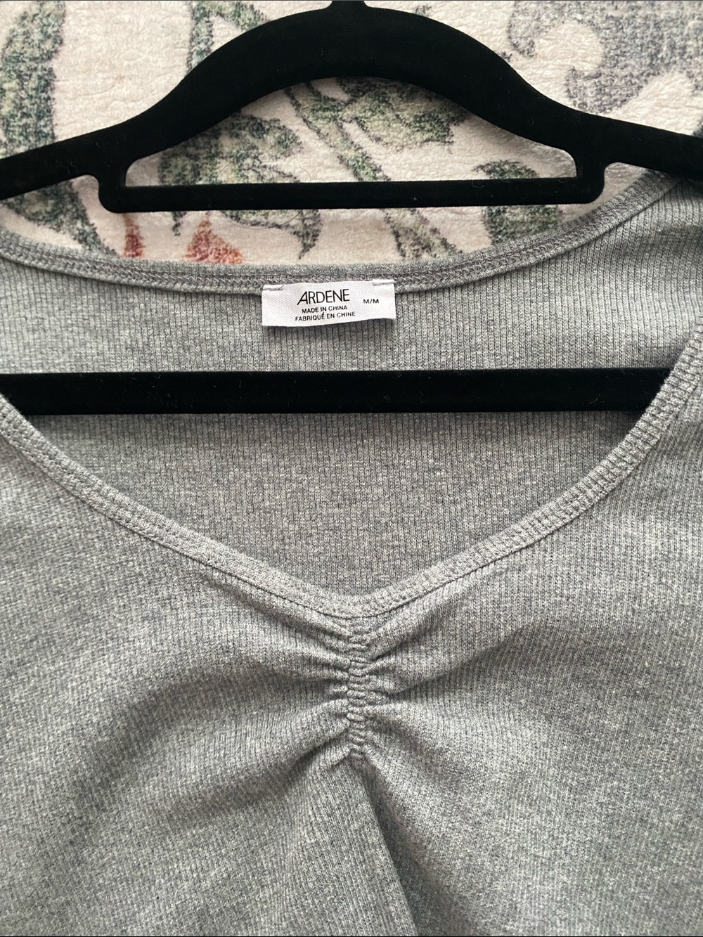 Arden’s Gray Ribbed Ruched V‑Neck Crop Top - Picture 3 of 3